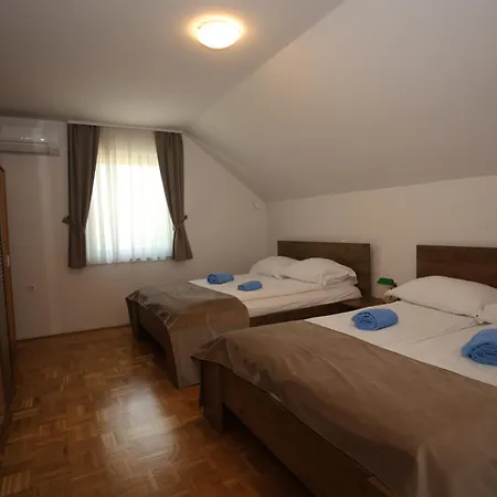 Apartments Vila Leska Zgornji Leskovec Exterior foto