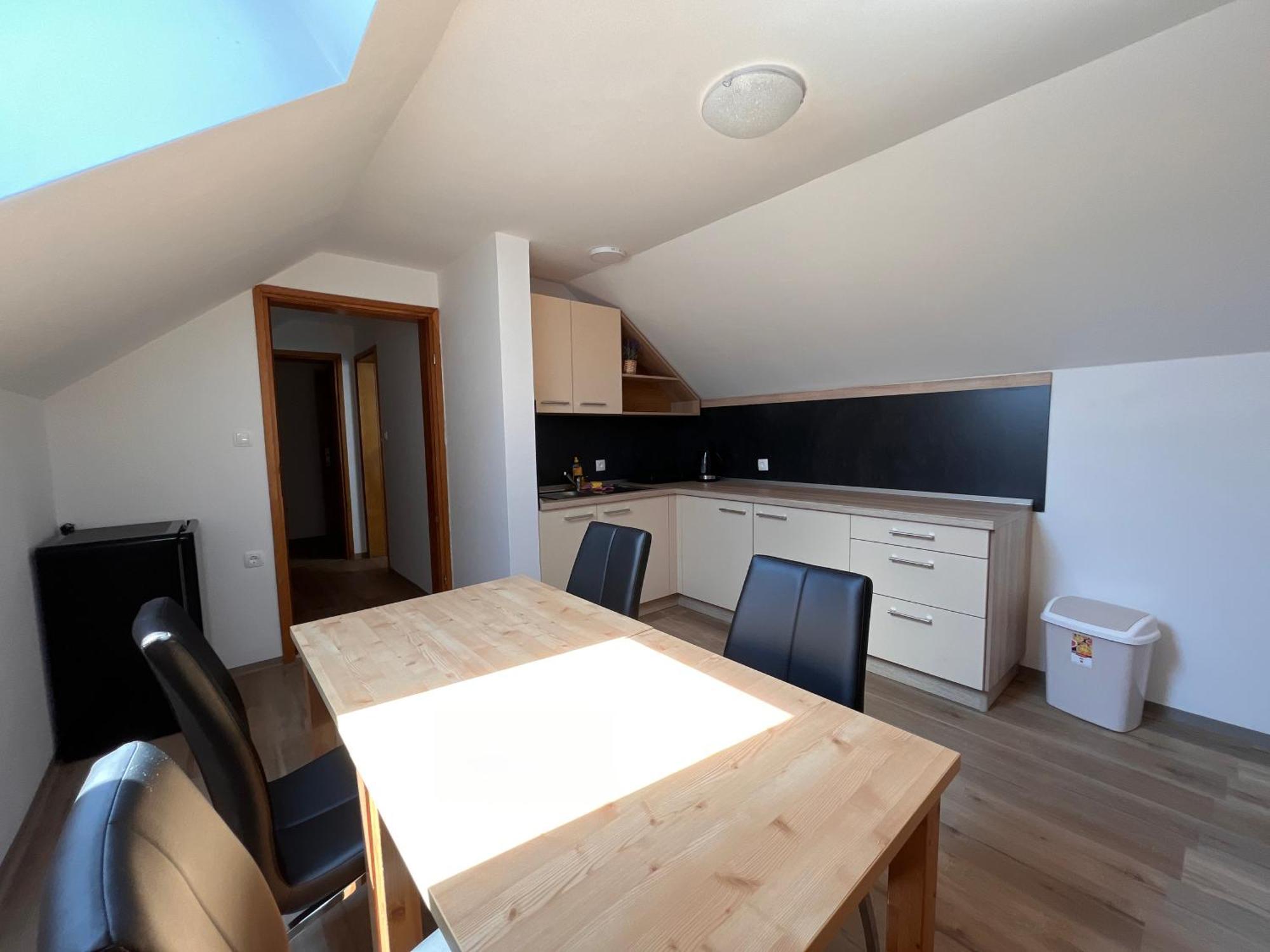 Leska Apartamento *