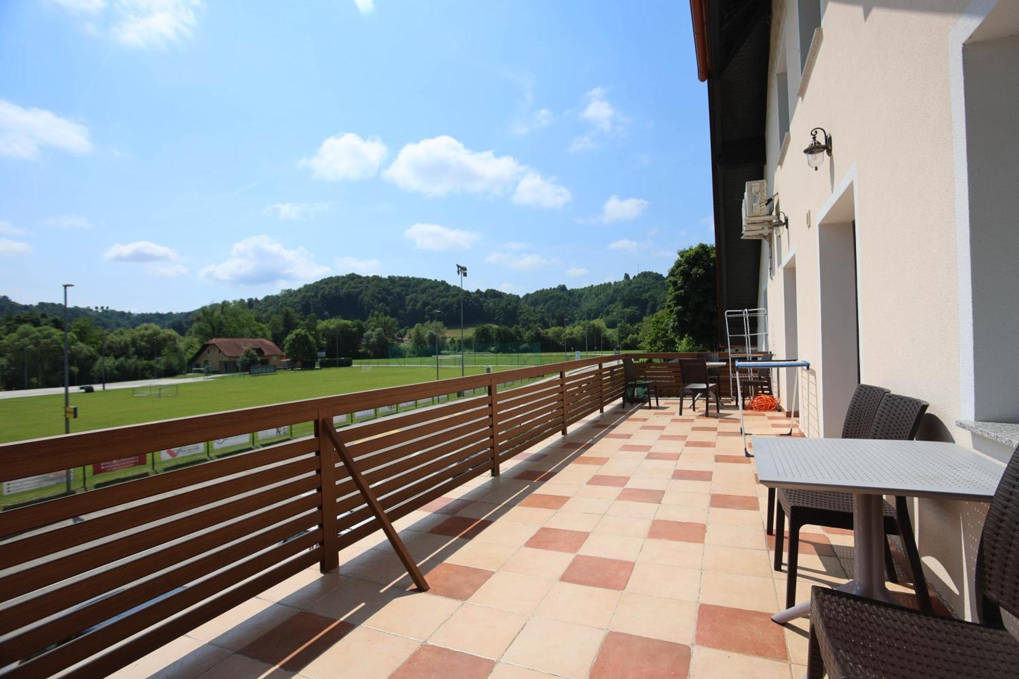 Leska Apartamento *